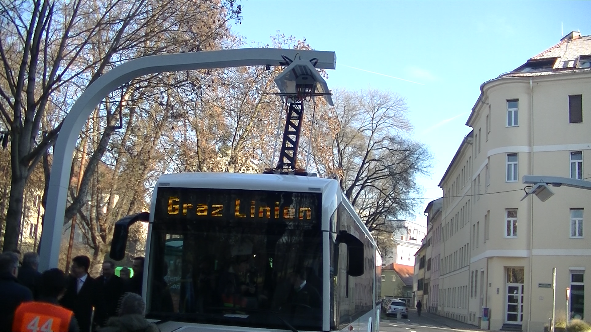 Elektrobus-Graz-Augartenpark-Ladestation