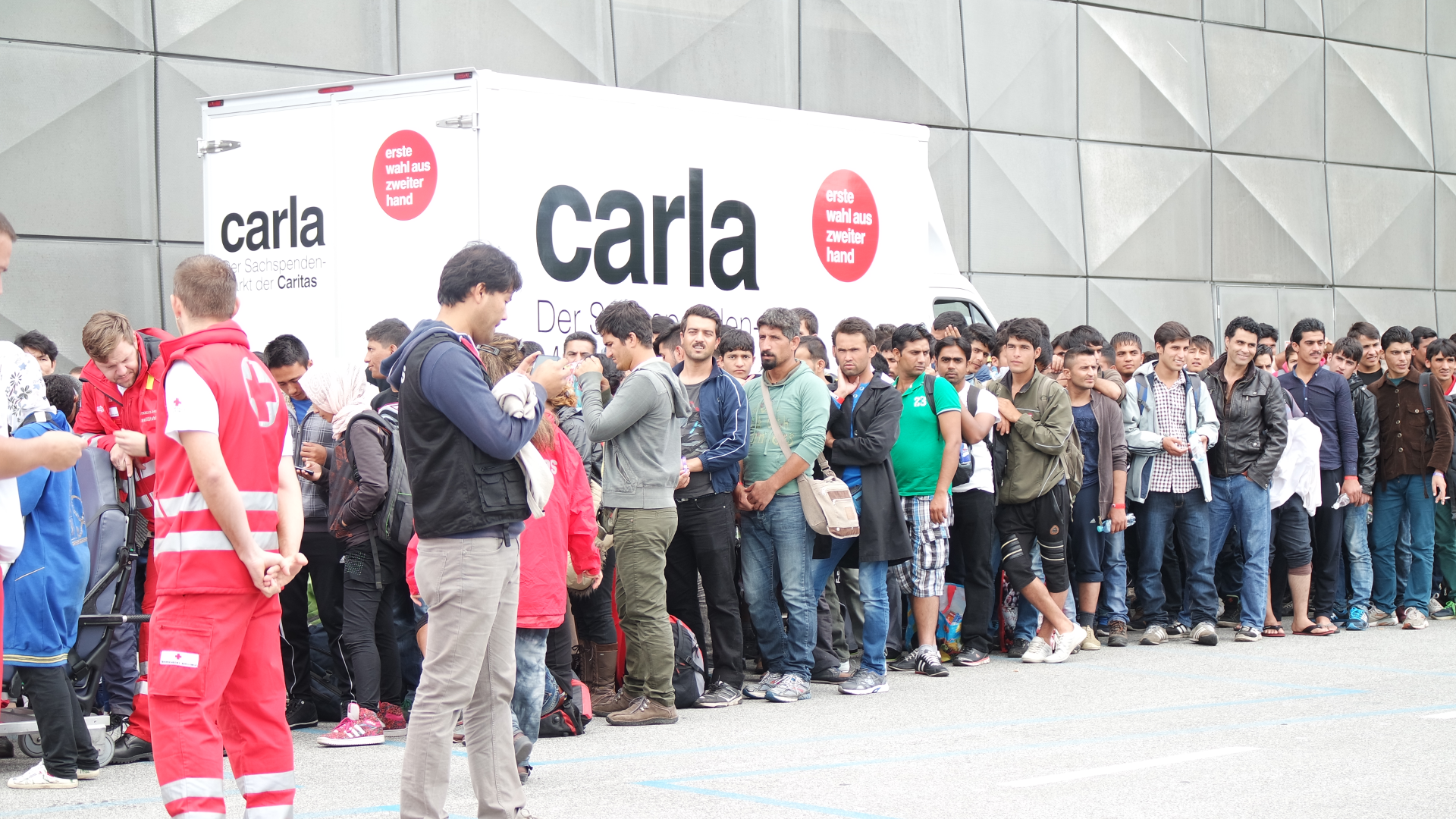 Flüchtlinge-Asylwesen-Asyl-Kickl-verstaatlichen-Graz-Steiermark-2015-Caritas-Rotes Kreuz