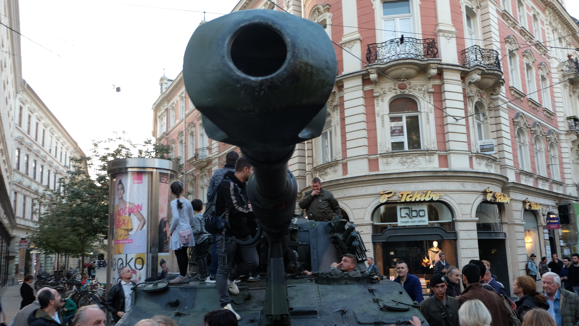 Bundesheer-Grundwehrdienst-Panzerhaubitze-M109-Graz-Nationalfeiertag-Grundwehrdienst